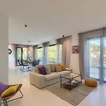 Bella Vista 1 Icici
