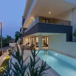 Bella Vista 1 * Icici