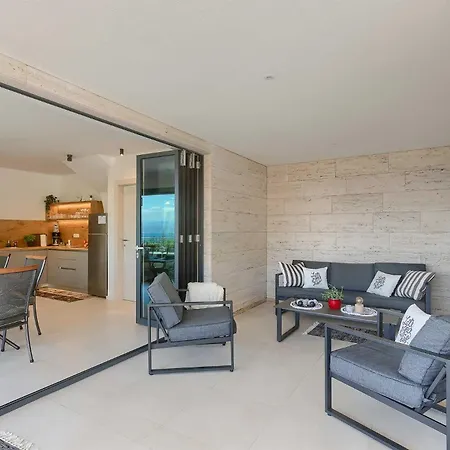 Bella Vista 1 Ičići