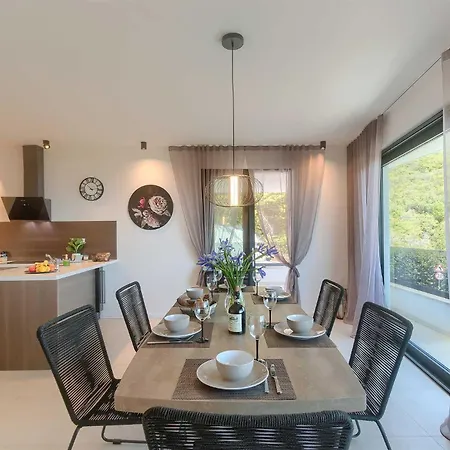 Villa Bella Vista 1 *